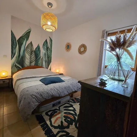 Mini Vue Jardin Dans Calme Wifi Piscine A Pied Serra-di-Ferro (Corsica)