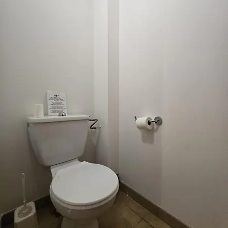 Villa Mini Vue Jardin Dans Résidence Calme Wifi Piscine à Pied Serra-di-Ferro (Corsica)