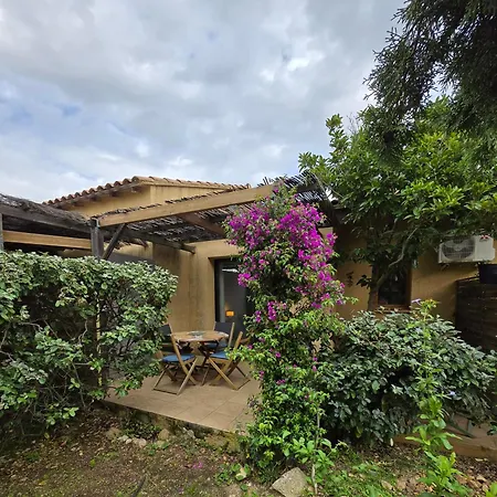 Villa Mini Vue Jardin Dans Résidence Calme Wifi Piscine à Pied *