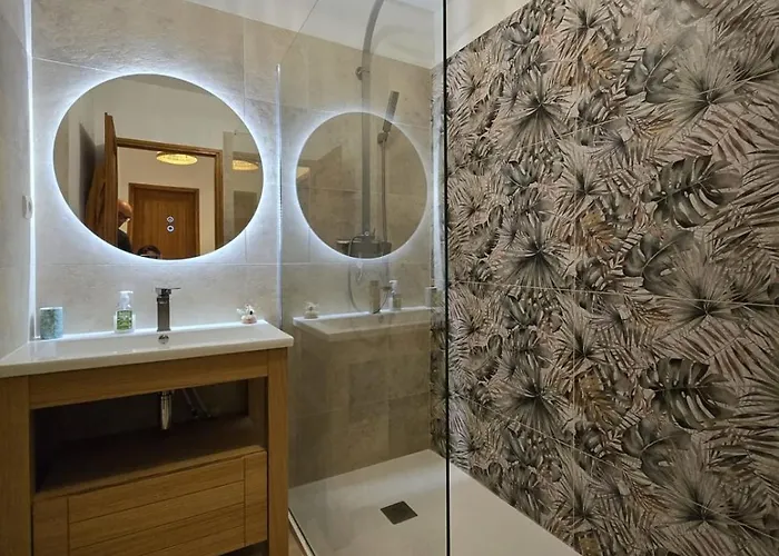 Mini Vue Jardin Dans Calme Wifi Piscine A Pied *